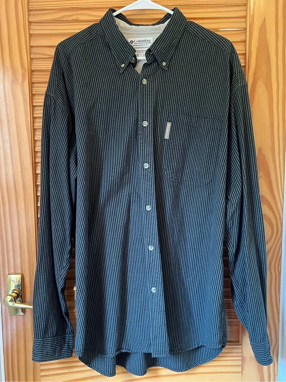 Columbia 100% Cotton Men's Black and Green Micro-Check Button-Down Shirt